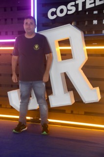 
<a style='margin-left: 5px;' class='btn btn-xs btn-social btn-facebook' href='https://www.facebook.com/sharer/sharer.php?u=https://galeramix.s01.web.getmuller.com.br/imagem/a129/800-800-90/conteudo/site_galerias/129/img1045.jpg' rel='popup' data-width='500' data-height='400'><i class='fa fa-facebook'></i>Compartilhar <span class='hidden-xs'>no Facebook</span>
</a> 
<a class='btn btn-default btn-xs' target='_blank' href='imagem/a129/800-800-90/conteudo/site_galerias/129/img1045.jpg'>
<span class='glyphicon glyphicon-cloud-download'></span> Salvar
</a>
