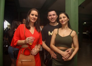 
<a style='margin-left: 5px;' class='btn btn-xs btn-social btn-facebook' href='https://www.facebook.com/sharer/sharer.php?u=https://galeramix.s01.web.getmuller.com.br/imagem/a129/800-800-90/conteudo/site_galerias/129/img1070.jpg' rel='popup' data-width='500' data-height='400'><i class='fa fa-facebook'></i>Compartilhar <span class='hidden-xs'>no Facebook</span>
</a> 
<a class='btn btn-default btn-xs' target='_blank' href='imagem/a129/800-800-90/conteudo/site_galerias/129/img1070.jpg'>
<span class='glyphicon glyphicon-cloud-download'></span> Salvar
</a>
