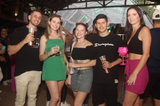 
<a style='margin-left: 5px;' class='btn btn-xs btn-social btn-facebook' href='https://www.facebook.com/sharer/sharer.php?u=https://galeramix.s01.web.getmuller.com.br/imagem/a129/800-800-90/conteudo/site_galerias/129/img1080.jpg' rel='popup' data-width='500' data-height='400'><i class='fa fa-facebook'></i>Compartilhar <span class='hidden-xs'>no Facebook</span>
</a> 
<a class='btn btn-default btn-xs' target='_blank' href='imagem/a129/800-800-90/conteudo/site_galerias/129/img1080.jpg'>
<span class='glyphicon glyphicon-cloud-download'></span> Salvar
</a>
