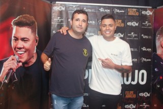 
<a style='margin-left: 5px;' class='btn btn-xs btn-social btn-facebook' href='https://www.facebook.com/sharer/sharer.php?u=https://galeramix.s01.web.getmuller.com.br/imagem/a129/800-800-90/conteudo/site_galerias/129/img1092.jpg' rel='popup' data-width='500' data-height='400'><i class='fa fa-facebook'></i>Compartilhar <span class='hidden-xs'>no Facebook</span>
</a> 
<a class='btn btn-default btn-xs' target='_blank' href='imagem/a129/800-800-90/conteudo/site_galerias/129/img1092.jpg'>
<span class='glyphicon glyphicon-cloud-download'></span> Salvar
</a>
