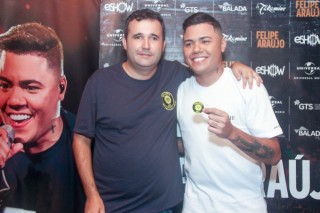 
<a style='margin-left: 5px;' class='btn btn-xs btn-social btn-facebook' href='https://www.facebook.com/sharer/sharer.php?u=https://galeramix.s01.web.getmuller.com.br/imagem/a129/800-800-90/conteudo/site_galerias/129/img1096.jpg' rel='popup' data-width='500' data-height='400'><i class='fa fa-facebook'></i>Compartilhar <span class='hidden-xs'>no Facebook</span>
</a> 
<a class='btn btn-default btn-xs' target='_blank' href='imagem/a129/800-800-90/conteudo/site_galerias/129/img1096.jpg'>
<span class='glyphicon glyphicon-cloud-download'></span> Salvar
</a>
