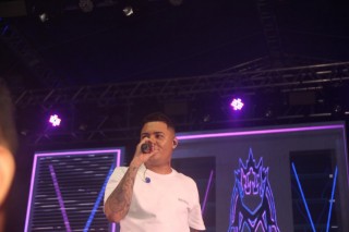 
<a style='margin-left: 5px;' class='btn btn-xs btn-social btn-facebook' href='https://www.facebook.com/sharer/sharer.php?u=https://galeramix.s01.web.getmuller.com.br/imagem/a129/800-800-90/conteudo/site_galerias/129/img1124.jpg' rel='popup' data-width='500' data-height='400'><i class='fa fa-facebook'></i>Compartilhar <span class='hidden-xs'>no Facebook</span>
</a> 
<a class='btn btn-default btn-xs' target='_blank' href='imagem/a129/800-800-90/conteudo/site_galerias/129/img1124.jpg'>
<span class='glyphicon glyphicon-cloud-download'></span> Salvar
</a>
