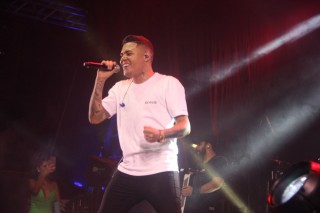 
<a style='margin-left: 5px;' class='btn btn-xs btn-social btn-facebook' href='https://www.facebook.com/sharer/sharer.php?u=https://galeramix.s01.web.getmuller.com.br/imagem/a129/800-800-90/conteudo/site_galerias/129/img1127.jpg' rel='popup' data-width='500' data-height='400'><i class='fa fa-facebook'></i>Compartilhar <span class='hidden-xs'>no Facebook</span>
</a> 
<a class='btn btn-default btn-xs' target='_blank' href='imagem/a129/800-800-90/conteudo/site_galerias/129/img1127.jpg'>
<span class='glyphicon glyphicon-cloud-download'></span> Salvar
</a>
