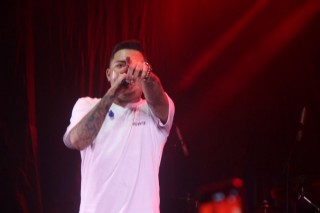 
<a style='margin-left: 5px;' class='btn btn-xs btn-social btn-facebook' href='https://www.facebook.com/sharer/sharer.php?u=https://galeramix.s01.web.getmuller.com.br/imagem/a129/800-800-90/conteudo/site_galerias/129/img1131.jpg' rel='popup' data-width='500' data-height='400'><i class='fa fa-facebook'></i>Compartilhar <span class='hidden-xs'>no Facebook</span>
</a> 
<a class='btn btn-default btn-xs' target='_blank' href='imagem/a129/800-800-90/conteudo/site_galerias/129/img1131.jpg'>
<span class='glyphicon glyphicon-cloud-download'></span> Salvar
</a>
