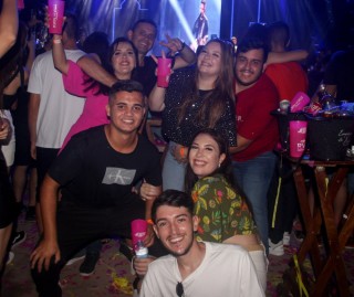 
<a style='margin-left: 5px;' class='btn btn-xs btn-social btn-facebook' href='https://www.facebook.com/sharer/sharer.php?u=https://galeramix.s01.web.getmuller.com.br/imagem/a129/800-800-90/conteudo/site_galerias/129/img1136.jpg' rel='popup' data-width='500' data-height='400'><i class='fa fa-facebook'></i>Compartilhar <span class='hidden-xs'>no Facebook</span>
</a> 
<a class='btn btn-default btn-xs' target='_blank' href='imagem/a129/800-800-90/conteudo/site_galerias/129/img1136.jpg'>
<span class='glyphicon glyphicon-cloud-download'></span> Salvar
</a>
