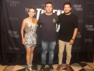 
<a style='margin-left: 5px;' class='btn btn-xs btn-social btn-facebook' href='https://www.facebook.com/sharer/sharer.php?u=https://galeramix.s01.web.getmuller.com.br/imagem/a129/800-800-90/conteudo/site_galerias/129/img1162.jpg' rel='popup' data-width='500' data-height='400'><i class='fa fa-facebook'></i>Compartilhar <span class='hidden-xs'>no Facebook</span>
</a> 
<a class='btn btn-default btn-xs' target='_blank' href='imagem/a129/800-800-90/conteudo/site_galerias/129/img1162.jpg'>
<span class='glyphicon glyphicon-cloud-download'></span> Salvar
</a>
