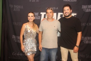 
<a style='margin-left: 5px;' class='btn btn-xs btn-social btn-facebook' href='https://www.facebook.com/sharer/sharer.php?u=https://galeramix.s01.web.getmuller.com.br/imagem/a129/800-800-90/conteudo/site_galerias/129/img1193.jpg' rel='popup' data-width='500' data-height='400'><i class='fa fa-facebook'></i>Compartilhar <span class='hidden-xs'>no Facebook</span>
</a> 
<a class='btn btn-default btn-xs' target='_blank' href='imagem/a129/800-800-90/conteudo/site_galerias/129/img1193.jpg'>
<span class='glyphicon glyphicon-cloud-download'></span> Salvar
</a>
