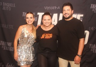 
<a style='margin-left: 5px;' class='btn btn-xs btn-social btn-facebook' href='https://www.facebook.com/sharer/sharer.php?u=https://galeramix.s01.web.getmuller.com.br/imagem/a129/800-800-90/conteudo/site_galerias/129/img1201.jpg' rel='popup' data-width='500' data-height='400'><i class='fa fa-facebook'></i>Compartilhar <span class='hidden-xs'>no Facebook</span>
</a> 
<a class='btn btn-default btn-xs' target='_blank' href='imagem/a129/800-800-90/conteudo/site_galerias/129/img1201.jpg'>
<span class='glyphicon glyphicon-cloud-download'></span> Salvar
</a>
