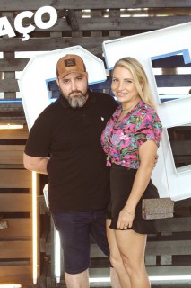 
                            <a style='margin-left: 5px;' class='btn btn-xs btn-social btn-facebook' href='https://www.facebook.com/sharer/sharer.php?u=https://galeramix.s01.web.getmuller.com.br/imagem/a132/800-800-90/conteudo/site_galerias/132/15-costelaco-do-jr-seco-10.jpg' rel='popup' data-width='500' data-height='400'><i class='fa fa-facebook'></i>Compartilhar <span class='hidden-xs'>no Facebook</span>
                        </a> 
                        <a class='btn btn-default btn-xs' target='_blank' href='imagem/a132/800-800-90/conteudo/site_galerias/132/15-costelaco-do-jr-seco-10.jpg'>
                            <span class='glyphicon glyphicon-cloud-download'></span> Salvar
                        </a>
                        