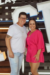 
<a style='margin-left: 5px;' class='btn btn-xs btn-social btn-facebook' href='https://www.facebook.com/sharer/sharer.php?u=https://galeramix.s01.web.getmuller.com.br/imagem/a132/800-800-90/conteudo/site_galerias/132/15-costelaco-do-jr-seco-25.jpg' rel='popup' data-width='500' data-height='400'><i class='fa fa-facebook'></i>Compartilhar <span class='hidden-xs'>no Facebook</span>
</a> 
<a class='btn btn-default btn-xs' target='_blank' href='imagem/a132/800-800-90/conteudo/site_galerias/132/15-costelaco-do-jr-seco-25.jpg'>
<span class='glyphicon glyphicon-cloud-download'></span> Salvar
</a>
