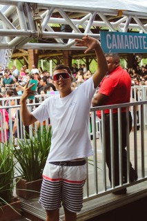 
<a style='margin-left: 5px;' class='btn btn-xs btn-social btn-facebook' href='https://www.facebook.com/sharer/sharer.php?u=https://galeramix.s01.web.getmuller.com.br/imagem/a132/800-800-90/conteudo/site_galerias/132/15-costelaco-do-jr-seco-41.jpg' rel='popup' data-width='500' data-height='400'><i class='fa fa-facebook'></i>Compartilhar <span class='hidden-xs'>no Facebook</span>
</a> 
<a class='btn btn-default btn-xs' target='_blank' href='imagem/a132/800-800-90/conteudo/site_galerias/132/15-costelaco-do-jr-seco-41.jpg'>
<span class='glyphicon glyphicon-cloud-download'></span> Salvar
</a>
