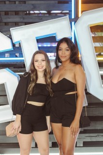 
<a style='margin-left: 5px;' class='btn btn-xs btn-social btn-facebook' href='https://www.facebook.com/sharer/sharer.php?u=https://galeramix.s01.web.getmuller.com.br/imagem/a132/800-800-90/conteudo/site_galerias/132/15-costelaco-do-jr-seco-65.jpg' rel='popup' data-width='500' data-height='400'><i class='fa fa-facebook'></i>Compartilhar <span class='hidden-xs'>no Facebook</span>
</a> 
<a class='btn btn-default btn-xs' target='_blank' href='imagem/a132/800-800-90/conteudo/site_galerias/132/15-costelaco-do-jr-seco-65.jpg'>
<span class='glyphicon glyphicon-cloud-download'></span> Salvar
</a>
