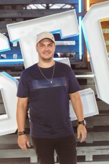 
<a style='margin-left: 5px;' class='btn btn-xs btn-social btn-facebook' href='https://www.facebook.com/sharer/sharer.php?u=https://galeramix.s01.web.getmuller.com.br/imagem/a132/800-800-90/conteudo/site_galerias/132/15-costelaco-do-jr-seco-67.jpg' rel='popup' data-width='500' data-height='400'><i class='fa fa-facebook'></i>Compartilhar <span class='hidden-xs'>no Facebook</span>
</a> 
<a class='btn btn-default btn-xs' target='_blank' href='imagem/a132/800-800-90/conteudo/site_galerias/132/15-costelaco-do-jr-seco-67.jpg'>
<span class='glyphicon glyphicon-cloud-download'></span> Salvar
</a>
