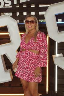 
<a style='margin-left: 5px;' class='btn btn-xs btn-social btn-facebook' href='https://www.facebook.com/sharer/sharer.php?u=https://galeramix.s01.web.getmuller.com.br/imagem/a132/800-800-90/conteudo/site_galerias/132/15-costelaco-do-jr-seco-8.jpg' rel='popup' data-width='500' data-height='400'><i class='fa fa-facebook'></i>Compartilhar <span class='hidden-xs'>no Facebook</span>
</a> 
<a class='btn btn-default btn-xs' target='_blank' href='imagem/a132/800-800-90/conteudo/site_galerias/132/15-costelaco-do-jr-seco-8.jpg'>
<span class='glyphicon glyphicon-cloud-download'></span> Salvar
</a>
