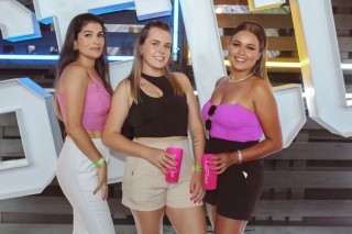 
<a style='margin-left: 5px;' class='btn btn-xs btn-social btn-facebook' href='https://www.facebook.com/sharer/sharer.php?u=https://galeramix.s01.web.getmuller.com.br/imagem/a132/800-800-90/conteudo/site_galerias/132/15-costelaco-do-jr-seco-81.jpg' rel='popup' data-width='500' data-height='400'><i class='fa fa-facebook'></i>Compartilhar <span class='hidden-xs'>no Facebook</span>
</a> 
<a class='btn btn-default btn-xs' target='_blank' href='imagem/a132/800-800-90/conteudo/site_galerias/132/15-costelaco-do-jr-seco-81.jpg'>
<span class='glyphicon glyphicon-cloud-download'></span> Salvar
</a>
