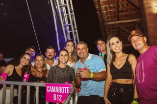 
<a style='margin-left: 5px;' class='btn btn-xs btn-social btn-facebook' href='https://www.facebook.com/sharer/sharer.php?u=https://galeramix.s01.web.getmuller.com.br/imagem/a132/800-800-90/conteudo/site_galerias/132/15-costelaco-do-junior-seco-16.jpg' rel='popup' data-width='500' data-height='400'><i class='fa fa-facebook'></i>Compartilhar <span class='hidden-xs'>no Facebook</span>
</a> 
<a class='btn btn-default btn-xs' target='_blank' href='imagem/a132/800-800-90/conteudo/site_galerias/132/15-costelaco-do-junior-seco-16.jpg'>
<span class='glyphicon glyphicon-cloud-download'></span> Salvar
</a>
