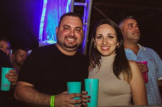 
<a style='margin-left: 5px;' class='btn btn-xs btn-social btn-facebook' href='https://www.facebook.com/sharer/sharer.php?u=https://galeramix.s01.web.getmuller.com.br/imagem/a132/800-800-90/conteudo/site_galerias/132/15-costelaco-do-junior-seco-18.jpg' rel='popup' data-width='500' data-height='400'><i class='fa fa-facebook'></i>Compartilhar <span class='hidden-xs'>no Facebook</span>
</a> 
<a class='btn btn-default btn-xs' target='_blank' href='imagem/a132/800-800-90/conteudo/site_galerias/132/15-costelaco-do-junior-seco-18.jpg'>
<span class='glyphicon glyphicon-cloud-download'></span> Salvar
</a>
