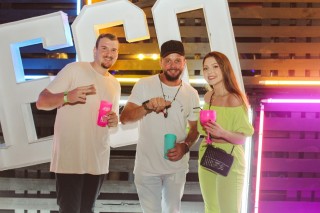 
<a style='margin-left: 5px;' class='btn btn-xs btn-social btn-facebook' href='https://www.facebook.com/sharer/sharer.php?u=https://galeramix.s01.web.getmuller.com.br/imagem/a132/800-800-90/conteudo/site_galerias/132/15-costelaco-do-junior-seco-28.jpg' rel='popup' data-width='500' data-height='400'><i class='fa fa-facebook'></i>Compartilhar <span class='hidden-xs'>no Facebook</span>
</a> 
<a class='btn btn-default btn-xs' target='_blank' href='imagem/a132/800-800-90/conteudo/site_galerias/132/15-costelaco-do-junior-seco-28.jpg'>
<span class='glyphicon glyphicon-cloud-download'></span> Salvar
</a>
