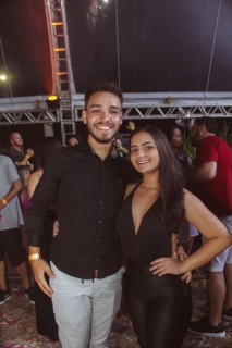 
<a style='margin-left: 5px;' class='btn btn-xs btn-social btn-facebook' href='https://www.facebook.com/sharer/sharer.php?u=https://galeramix.s01.web.getmuller.com.br/imagem/a132/800-800-90/conteudo/site_galerias/132/15-costelaco-do-junior-seco-59.jpg' rel='popup' data-width='500' data-height='400'><i class='fa fa-facebook'></i>Compartilhar <span class='hidden-xs'>no Facebook</span>
</a> 
<a class='btn btn-default btn-xs' target='_blank' href='imagem/a132/800-800-90/conteudo/site_galerias/132/15-costelaco-do-junior-seco-59.jpg'>
<span class='glyphicon glyphicon-cloud-download'></span> Salvar
</a>
