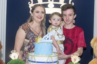 
<a style='margin-left: 5px;' class='btn btn-xs btn-social btn-facebook' href='https://www.facebook.com/sharer/sharer.php?u=https://galeramix.s01.web.getmuller.com.br/imagem/a14/800-800-90/conteudo/site_galerias/14/primeiro-aninho-pietro-16.jpg' rel='popup' data-width='500' data-height='400'><i class='fa fa-facebook'></i>Compartilhar <span class='hidden-xs'>no Facebook</span>
</a> 
<a class='btn btn-default btn-xs' target='_blank' href='imagem/a14/800-800-90/conteudo/site_galerias/14/primeiro-aninho-pietro-16.jpg'>
<span class='glyphicon glyphicon-cloud-download'></span> Salvar
</a>
