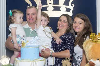 
<a style='margin-left: 5px;' class='btn btn-xs btn-social btn-facebook' href='https://www.facebook.com/sharer/sharer.php?u=https://galeramix.s01.web.getmuller.com.br/imagem/a14/800-800-90/conteudo/site_galerias/14/primeiro-aninho-pietro-29.jpg' rel='popup' data-width='500' data-height='400'><i class='fa fa-facebook'></i>Compartilhar <span class='hidden-xs'>no Facebook</span>
</a> 
<a class='btn btn-default btn-xs' target='_blank' href='imagem/a14/800-800-90/conteudo/site_galerias/14/primeiro-aninho-pietro-29.jpg'>
<span class='glyphicon glyphicon-cloud-download'></span> Salvar
</a>
