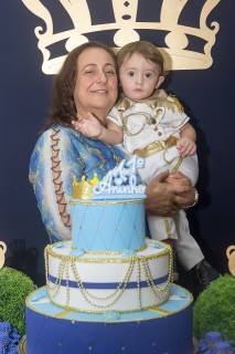 
<a style='margin-left: 5px;' class='btn btn-xs btn-social btn-facebook' href='https://www.facebook.com/sharer/sharer.php?u=https://galeramix.s01.web.getmuller.com.br/imagem/a14/800-800-90/conteudo/site_galerias/14/primeiro-aninho-pietro-33.jpg' rel='popup' data-width='500' data-height='400'><i class='fa fa-facebook'></i>Compartilhar <span class='hidden-xs'>no Facebook</span>
</a> 
<a class='btn btn-default btn-xs' target='_blank' href='imagem/a14/800-800-90/conteudo/site_galerias/14/primeiro-aninho-pietro-33.jpg'>
<span class='glyphicon glyphicon-cloud-download'></span> Salvar
</a>
