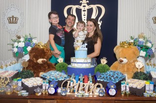 
<a style='margin-left: 5px;' class='btn btn-xs btn-social btn-facebook' href='https://www.facebook.com/sharer/sharer.php?u=https://galeramix.s01.web.getmuller.com.br/imagem/a14/800-800-90/conteudo/site_galerias/14/primeiro-aninho-pietro-45.jpg' rel='popup' data-width='500' data-height='400'><i class='fa fa-facebook'></i>Compartilhar <span class='hidden-xs'>no Facebook</span>
</a> 
<a class='btn btn-default btn-xs' target='_blank' href='imagem/a14/800-800-90/conteudo/site_galerias/14/primeiro-aninho-pietro-45.jpg'>
<span class='glyphicon glyphicon-cloud-download'></span> Salvar
</a>
