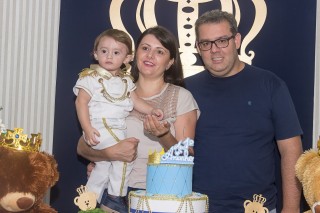 
<a style='margin-left: 5px;' class='btn btn-xs btn-social btn-facebook' href='https://www.facebook.com/sharer/sharer.php?u=https://galeramix.s01.web.getmuller.com.br/imagem/a14/800-800-90/conteudo/site_galerias/14/primeiro-aninho-pietro-57.jpg' rel='popup' data-width='500' data-height='400'><i class='fa fa-facebook'></i>Compartilhar <span class='hidden-xs'>no Facebook</span>
</a> 
<a class='btn btn-default btn-xs' target='_blank' href='imagem/a14/800-800-90/conteudo/site_galerias/14/primeiro-aninho-pietro-57.jpg'>
<span class='glyphicon glyphicon-cloud-download'></span> Salvar
</a>
