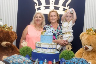 
<a style='margin-left: 5px;' class='btn btn-xs btn-social btn-facebook' href='https://www.facebook.com/sharer/sharer.php?u=https://galeramix.s01.web.getmuller.com.br/imagem/a14/800-800-90/conteudo/site_galerias/14/primeiro-aninho-pietro-68.jpg' rel='popup' data-width='500' data-height='400'><i class='fa fa-facebook'></i>Compartilhar <span class='hidden-xs'>no Facebook</span>
</a> 
<a class='btn btn-default btn-xs' target='_blank' href='imagem/a14/800-800-90/conteudo/site_galerias/14/primeiro-aninho-pietro-68.jpg'>
<span class='glyphicon glyphicon-cloud-download'></span> Salvar
</a>
