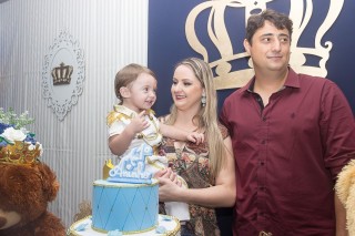 
<a style='margin-left: 5px;' class='btn btn-xs btn-social btn-facebook' href='https://www.facebook.com/sharer/sharer.php?u=https://galeramix.s01.web.getmuller.com.br/imagem/a14/800-800-90/conteudo/site_galerias/14/primeiro-aninho-pietro-88.jpg' rel='popup' data-width='500' data-height='400'><i class='fa fa-facebook'></i>Compartilhar <span class='hidden-xs'>no Facebook</span>
</a> 
<a class='btn btn-default btn-xs' target='_blank' href='imagem/a14/800-800-90/conteudo/site_galerias/14/primeiro-aninho-pietro-88.jpg'>
<span class='glyphicon glyphicon-cloud-download'></span> Salvar
</a>
