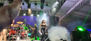 
            <a style='margin-left: 5px;' class='btn btn-xs btn-social btn-facebook' href='https://www.facebook.com/sharer/sharer.php?u=https://galeramix.s01.web.getmuller.com.br/imagem/a151/800-800-90/conteudo/site_galerias/151/20240203224250.jpg' rel='popup' data-width='500' data-height='400'><i class='fa fa-facebook'></i>Compartilhar <span class='hidden-xs'>no Facebook</span>
        </a> 
        <a class='btn btn-default btn-xs' target='_blank' href='imagem/a151/800-800-90/conteudo/site_galerias/151/20240203224250.jpg'>
            <span class='glyphicon glyphicon-cloud-download'></span> Salvar
        </a>
        