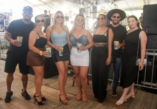 
<a style='margin-left: 5px;' class='btn btn-xs btn-social btn-facebook' href='https://www.facebook.com/sharer/sharer.php?u=https://galeramix.s01.web.getmuller.com.br/imagem/a151/800-800-90/conteudo/site_galerias/151/img6338.jpg' rel='popup' data-width='500' data-height='400'><i class='fa fa-facebook'></i>Compartilhar <span class='hidden-xs'>no Facebook</span>
</a> 
<a class='btn btn-default btn-xs' target='_blank' href='imagem/a151/800-800-90/conteudo/site_galerias/151/img6338.jpg'>
<span class='glyphicon glyphicon-cloud-download'></span> Salvar
</a>
