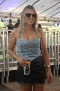 
<a style='margin-left: 5px;' class='btn btn-xs btn-social btn-facebook' href='https://www.facebook.com/sharer/sharer.php?u=https://galeramix.s01.web.getmuller.com.br/imagem/a151/800-800-90/conteudo/site_galerias/151/img6340.jpg' rel='popup' data-width='500' data-height='400'><i class='fa fa-facebook'></i>Compartilhar <span class='hidden-xs'>no Facebook</span>
</a> 
<a class='btn btn-default btn-xs' target='_blank' href='imagem/a151/800-800-90/conteudo/site_galerias/151/img6340.jpg'>
<span class='glyphicon glyphicon-cloud-download'></span> Salvar
</a>
