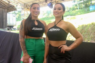 
<a style='margin-left: 5px;' class='btn btn-xs btn-social btn-facebook' href='https://www.facebook.com/sharer/sharer.php?u=https://galeramix.s01.web.getmuller.com.br/imagem/a151/800-800-90/conteudo/site_galerias/151/img6341.jpg' rel='popup' data-width='500' data-height='400'><i class='fa fa-facebook'></i>Compartilhar <span class='hidden-xs'>no Facebook</span>
</a> 
<a class='btn btn-default btn-xs' target='_blank' href='imagem/a151/800-800-90/conteudo/site_galerias/151/img6341.jpg'>
<span class='glyphicon glyphicon-cloud-download'></span> Salvar
</a>
