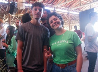 
<a style='margin-left: 5px;' class='btn btn-xs btn-social btn-facebook' href='https://www.facebook.com/sharer/sharer.php?u=https://galeramix.s01.web.getmuller.com.br/imagem/a151/800-800-90/conteudo/site_galerias/151/img6345.jpg' rel='popup' data-width='500' data-height='400'><i class='fa fa-facebook'></i>Compartilhar <span class='hidden-xs'>no Facebook</span>
</a> 
<a class='btn btn-default btn-xs' target='_blank' href='imagem/a151/800-800-90/conteudo/site_galerias/151/img6345.jpg'>
<span class='glyphicon glyphicon-cloud-download'></span> Salvar
</a>
