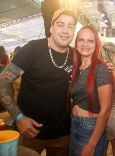 
<a style='margin-left: 5px;' class='btn btn-xs btn-social btn-facebook' href='https://www.facebook.com/sharer/sharer.php?u=https://galeramix.s01.web.getmuller.com.br/imagem/a151/800-800-90/conteudo/site_galerias/151/img6366-3.jpg' rel='popup' data-width='500' data-height='400'><i class='fa fa-facebook'></i>Compartilhar <span class='hidden-xs'>no Facebook</span>
</a> 
<a class='btn btn-default btn-xs' target='_blank' href='imagem/a151/800-800-90/conteudo/site_galerias/151/img6366-3.jpg'>
<span class='glyphicon glyphicon-cloud-download'></span> Salvar
</a>
