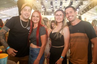 
<a style='margin-left: 5px;' class='btn btn-xs btn-social btn-facebook' href='https://www.facebook.com/sharer/sharer.php?u=https://galeramix.s01.web.getmuller.com.br/imagem/a151/800-800-90/conteudo/site_galerias/151/img6366.jpg' rel='popup' data-width='500' data-height='400'><i class='fa fa-facebook'></i>Compartilhar <span class='hidden-xs'>no Facebook</span>
</a> 
<a class='btn btn-default btn-xs' target='_blank' href='imagem/a151/800-800-90/conteudo/site_galerias/151/img6366.jpg'>
<span class='glyphicon glyphicon-cloud-download'></span> Salvar
</a>
