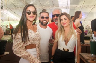 
<a style='margin-left: 5px;' class='btn btn-xs btn-social btn-facebook' href='https://www.facebook.com/sharer/sharer.php?u=https://galeramix.s01.web.getmuller.com.br/imagem/a151/800-800-90/conteudo/site_galerias/151/img6368.jpg' rel='popup' data-width='500' data-height='400'><i class='fa fa-facebook'></i>Compartilhar <span class='hidden-xs'>no Facebook</span>
</a> 
<a class='btn btn-default btn-xs' target='_blank' href='imagem/a151/800-800-90/conteudo/site_galerias/151/img6368.jpg'>
<span class='glyphicon glyphicon-cloud-download'></span> Salvar
</a>
