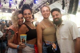 
<a style='margin-left: 5px;' class='btn btn-xs btn-social btn-facebook' href='https://www.facebook.com/sharer/sharer.php?u=https://galeramix.s01.web.getmuller.com.br/imagem/a151/800-800-90/conteudo/site_galerias/151/img6375.jpg' rel='popup' data-width='500' data-height='400'><i class='fa fa-facebook'></i>Compartilhar <span class='hidden-xs'>no Facebook</span>
</a> 
<a class='btn btn-default btn-xs' target='_blank' href='imagem/a151/800-800-90/conteudo/site_galerias/151/img6375.jpg'>
<span class='glyphicon glyphicon-cloud-download'></span> Salvar
</a>
