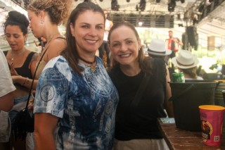 
<a style='margin-left: 5px;' class='btn btn-xs btn-social btn-facebook' href='https://www.facebook.com/sharer/sharer.php?u=https://galeramix.s01.web.getmuller.com.br/imagem/a151/800-800-90/conteudo/site_galerias/151/img6377.jpg' rel='popup' data-width='500' data-height='400'><i class='fa fa-facebook'></i>Compartilhar <span class='hidden-xs'>no Facebook</span>
</a> 
<a class='btn btn-default btn-xs' target='_blank' href='imagem/a151/800-800-90/conteudo/site_galerias/151/img6377.jpg'>
<span class='glyphicon glyphicon-cloud-download'></span> Salvar
</a>
