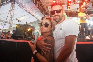 
<a style='margin-left: 5px;' class='btn btn-xs btn-social btn-facebook' href='https://www.facebook.com/sharer/sharer.php?u=https://galeramix.s01.web.getmuller.com.br/imagem/a151/800-800-90/conteudo/site_galerias/151/img6418.jpg' rel='popup' data-width='500' data-height='400'><i class='fa fa-facebook'></i>Compartilhar <span class='hidden-xs'>no Facebook</span>
</a> 
<a class='btn btn-default btn-xs' target='_blank' href='imagem/a151/800-800-90/conteudo/site_galerias/151/img6418.jpg'>
<span class='glyphicon glyphicon-cloud-download'></span> Salvar
</a>
