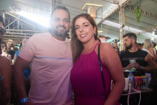 
<a style='margin-left: 5px;' class='btn btn-xs btn-social btn-facebook' href='https://www.facebook.com/sharer/sharer.php?u=https://galeramix.s01.web.getmuller.com.br/imagem/a151/800-800-90/conteudo/site_galerias/151/img6423.jpg' rel='popup' data-width='500' data-height='400'><i class='fa fa-facebook'></i>Compartilhar <span class='hidden-xs'>no Facebook</span>
</a> 
<a class='btn btn-default btn-xs' target='_blank' href='imagem/a151/800-800-90/conteudo/site_galerias/151/img6423.jpg'>
<span class='glyphicon glyphicon-cloud-download'></span> Salvar
</a>
