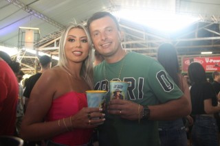 
<a style='margin-left: 5px;' class='btn btn-xs btn-social btn-facebook' href='https://www.facebook.com/sharer/sharer.php?u=https://galeramix.s01.web.getmuller.com.br/imagem/a151/800-800-90/conteudo/site_galerias/151/img6424.jpg' rel='popup' data-width='500' data-height='400'><i class='fa fa-facebook'></i>Compartilhar <span class='hidden-xs'>no Facebook</span>
</a> 
<a class='btn btn-default btn-xs' target='_blank' href='imagem/a151/800-800-90/conteudo/site_galerias/151/img6424.jpg'>
<span class='glyphicon glyphicon-cloud-download'></span> Salvar
</a>
