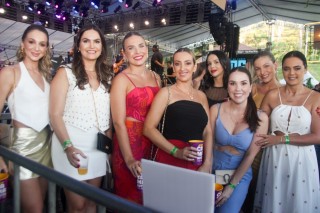 
<a style='margin-left: 5px;' class='btn btn-xs btn-social btn-facebook' href='https://www.facebook.com/sharer/sharer.php?u=https://galeramix.s01.web.getmuller.com.br/imagem/a151/800-800-90/conteudo/site_galerias/151/img6444.jpg' rel='popup' data-width='500' data-height='400'><i class='fa fa-facebook'></i>Compartilhar <span class='hidden-xs'>no Facebook</span>
</a> 
<a class='btn btn-default btn-xs' target='_blank' href='imagem/a151/800-800-90/conteudo/site_galerias/151/img6444.jpg'>
<span class='glyphicon glyphicon-cloud-download'></span> Salvar
</a>
