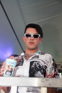 
<a style='margin-left: 5px;' class='btn btn-xs btn-social btn-facebook' href='https://www.facebook.com/sharer/sharer.php?u=https://galeramix.s01.web.getmuller.com.br/imagem/a151/800-800-90/conteudo/site_galerias/151/img6454.jpg' rel='popup' data-width='500' data-height='400'><i class='fa fa-facebook'></i>Compartilhar <span class='hidden-xs'>no Facebook</span>
</a> 
<a class='btn btn-default btn-xs' target='_blank' href='imagem/a151/800-800-90/conteudo/site_galerias/151/img6454.jpg'>
<span class='glyphicon glyphicon-cloud-download'></span> Salvar
</a>
