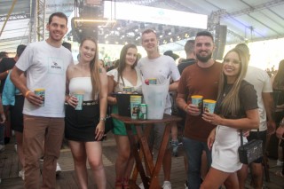 
<a style='margin-left: 5px;' class='btn btn-xs btn-social btn-facebook' href='https://www.facebook.com/sharer/sharer.php?u=https://galeramix.s01.web.getmuller.com.br/imagem/a151/800-800-90/conteudo/site_galerias/151/img6462.jpg' rel='popup' data-width='500' data-height='400'><i class='fa fa-facebook'></i>Compartilhar <span class='hidden-xs'>no Facebook</span>
</a> 
<a class='btn btn-default btn-xs' target='_blank' href='imagem/a151/800-800-90/conteudo/site_galerias/151/img6462.jpg'>
<span class='glyphicon glyphicon-cloud-download'></span> Salvar
</a>
