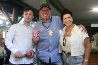 
<a style='margin-left: 5px;' class='btn btn-xs btn-social btn-facebook' href='https://www.facebook.com/sharer/sharer.php?u=https://galeramix.s01.web.getmuller.com.br/imagem/a151/800-800-90/conteudo/site_galerias/151/img6466.jpg' rel='popup' data-width='500' data-height='400'><i class='fa fa-facebook'></i>Compartilhar <span class='hidden-xs'>no Facebook</span>
</a> 
<a class='btn btn-default btn-xs' target='_blank' href='imagem/a151/800-800-90/conteudo/site_galerias/151/img6466.jpg'>
<span class='glyphicon glyphicon-cloud-download'></span> Salvar
</a>
