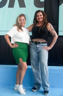 
<a style='margin-left: 5px;' class='btn btn-xs btn-social btn-facebook' href='https://www.facebook.com/sharer/sharer.php?u=https://galeramix.s01.web.getmuller.com.br/imagem/a151/800-800-90/conteudo/site_galerias/151/img6555.jpg' rel='popup' data-width='500' data-height='400'><i class='fa fa-facebook'></i>Compartilhar <span class='hidden-xs'>no Facebook</span>
</a> 
<a class='btn btn-default btn-xs' target='_blank' href='imagem/a151/800-800-90/conteudo/site_galerias/151/img6555.jpg'>
<span class='glyphicon glyphicon-cloud-download'></span> Salvar
</a>
