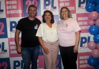 
            <a style='margin-left: 5px;' class='btn btn-xs btn-social btn-facebook' href='https://www.facebook.com/sharer/sharer.php?u=https://galeramix.s01.web.getmuller.com.br/imagem/a157/800-800-90/conteudo/site_galerias/157/pl-mulher-tijucas-104.jpg' rel='popup' data-width='500' data-height='400'><i class='fa fa-facebook'></i>Compartilhar <span class='hidden-xs'>no Facebook</span>
        </a> 
        <a class='btn btn-default btn-xs' target='_blank' href='imagem/a157/800-800-90/conteudo/site_galerias/157/pl-mulher-tijucas-104.jpg'>
            <span class='glyphicon glyphicon-cloud-download'></span> Salvar
        </a>
        