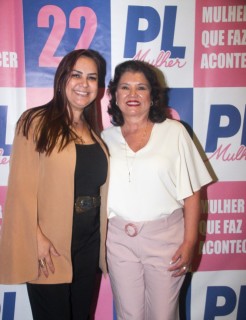 
<a style='margin-left: 5px;' class='btn btn-xs btn-social btn-facebook' href='https://www.facebook.com/sharer/sharer.php?u=https://galeramix.s01.web.getmuller.com.br/imagem/a157/800-800-90/conteudo/site_galerias/157/pl-mulher-tijucas-114.jpg' rel='popup' data-width='500' data-height='400'><i class='fa fa-facebook'></i>Compartilhar <span class='hidden-xs'>no Facebook</span>
</a> 
<a class='btn btn-default btn-xs' target='_blank' href='imagem/a157/800-800-90/conteudo/site_galerias/157/pl-mulher-tijucas-114.jpg'>
<span class='glyphicon glyphicon-cloud-download'></span> Salvar
</a>
